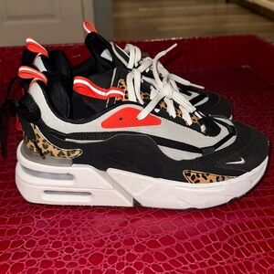 W Nike Air Max Furyosa, Women’s size 9. Black, light bone, and red